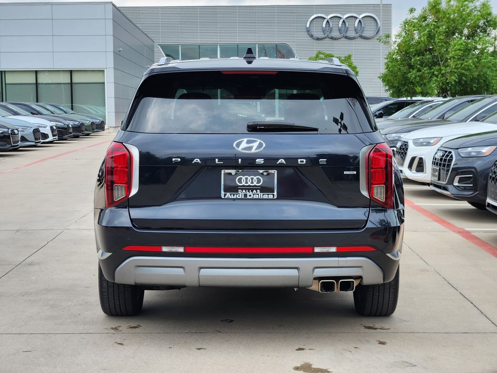 used 2024 Hyundai Palisade car, priced at $41,104