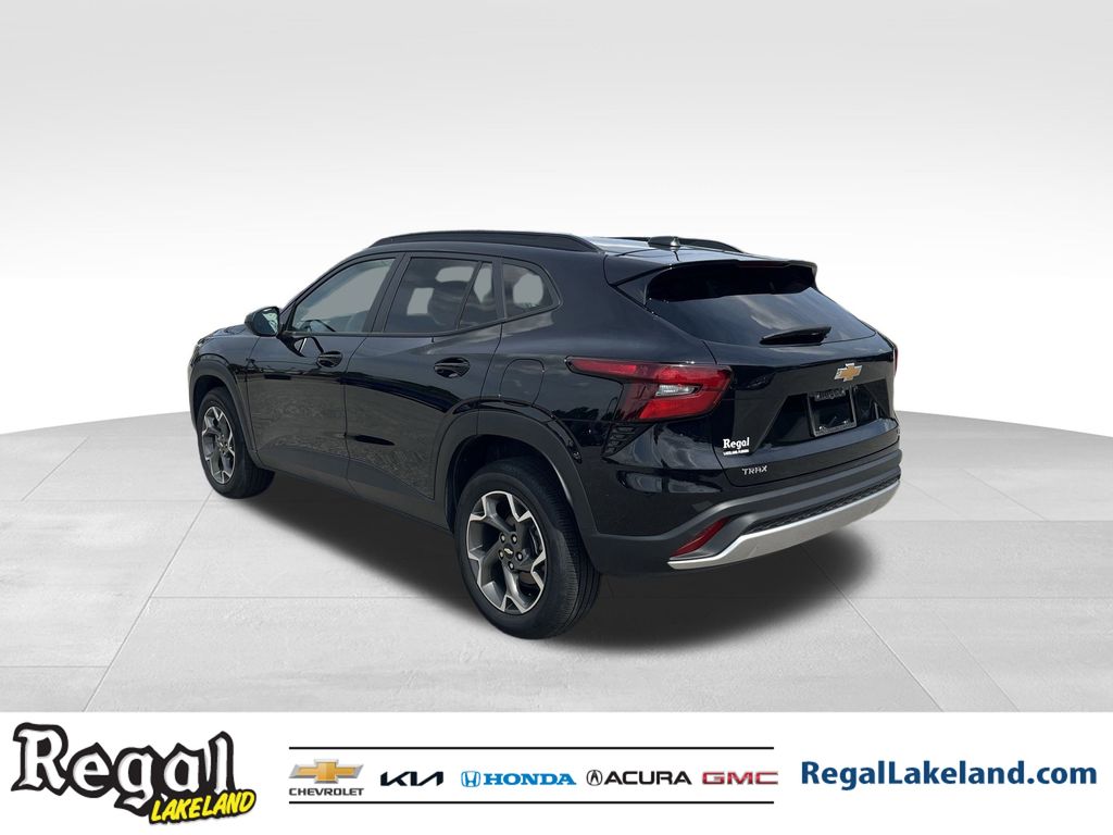 used 2024 Chevrolet Trax car, priced at $22,193