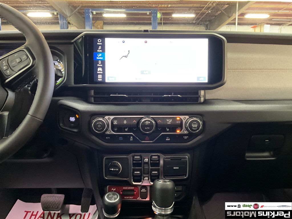 new 2025 Jeep Wrangler car, priced at $55,247