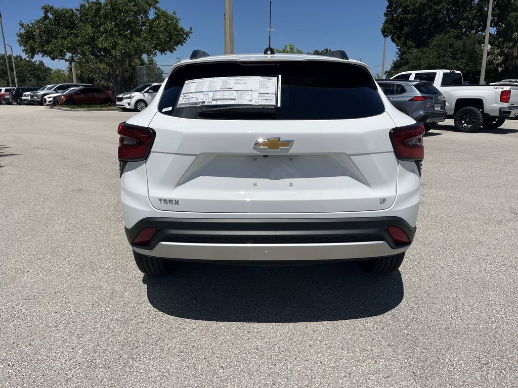 new 2025 Chevrolet Trax car, priced at $22,862