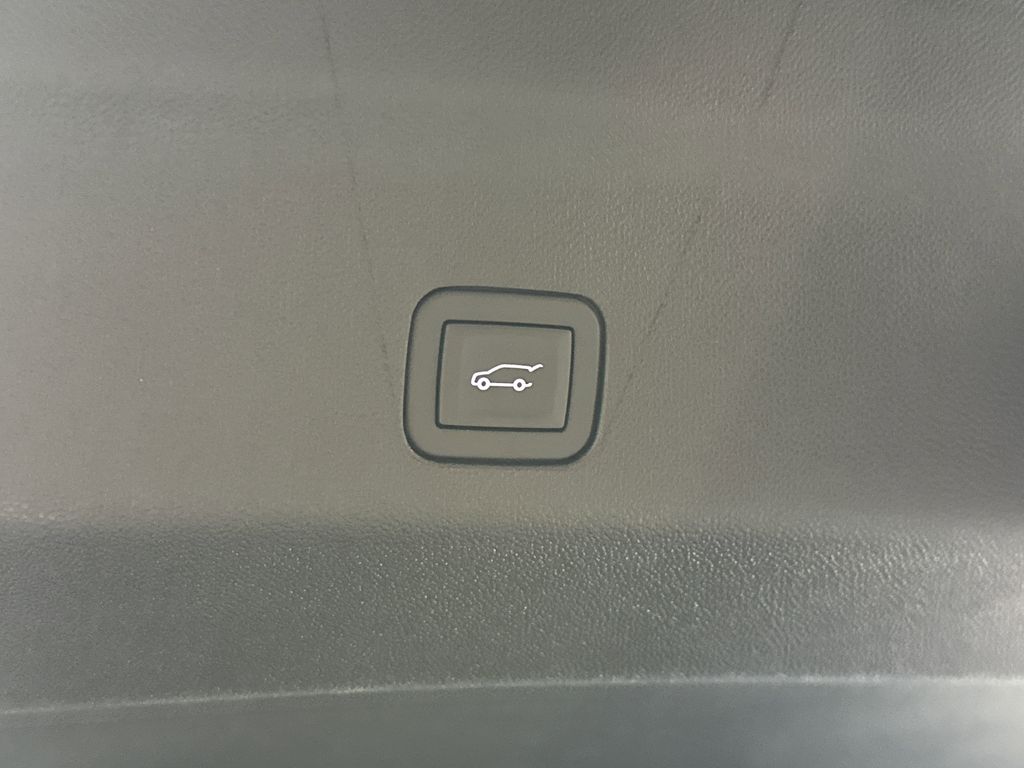new 2025 GMC Yukon XL car, priced at $104,514