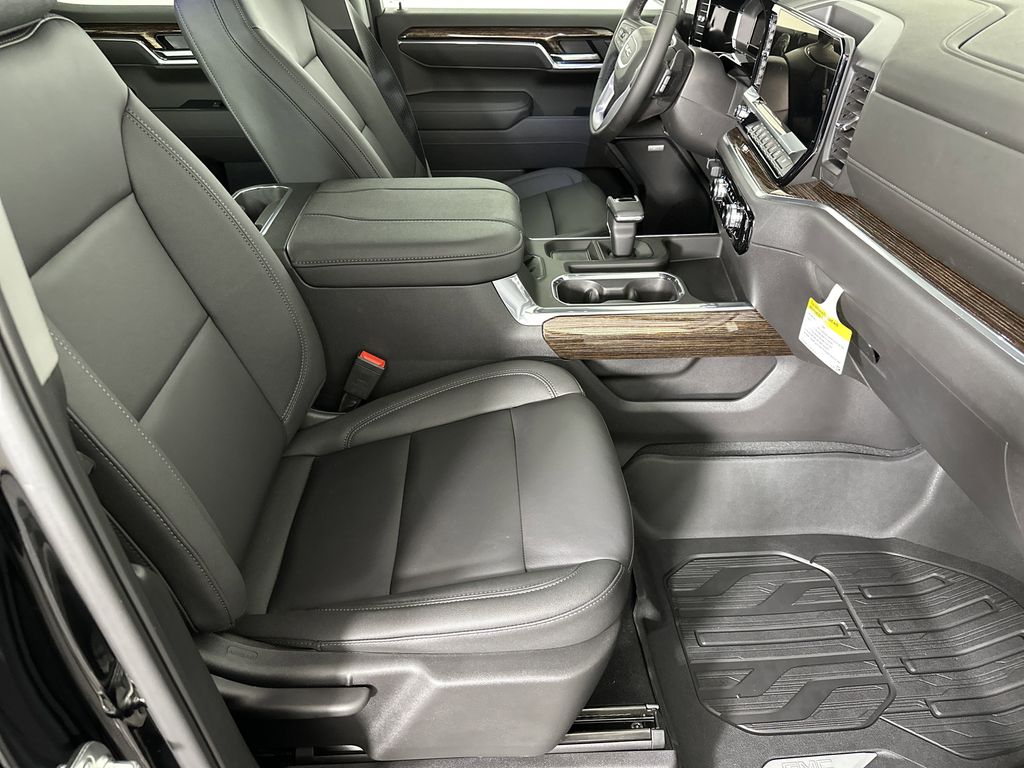 new 2025 GMC Sierra 1500 car, priced at $60,224
