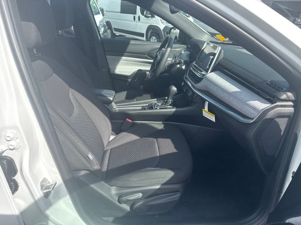 new 2025 Jeep Compass car, priced at $26,900