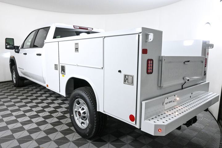 new 2024 GMC Sierra 2500HD car, priced at $49,778