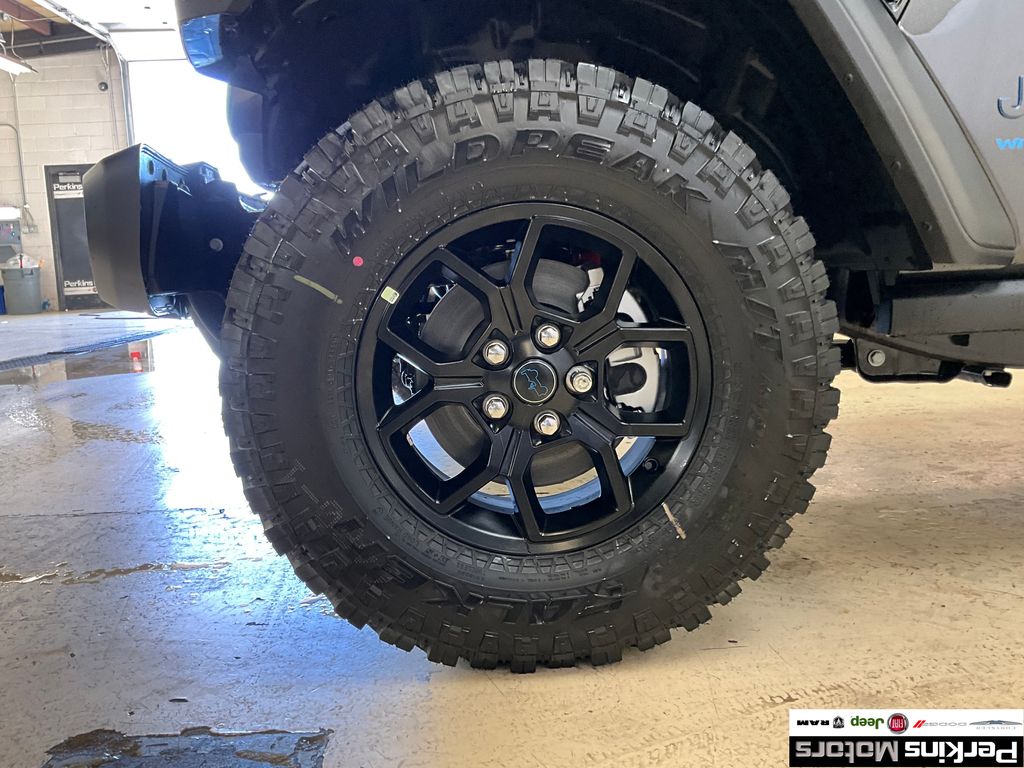 new 2025 Jeep Wrangler car, priced at $59,257
