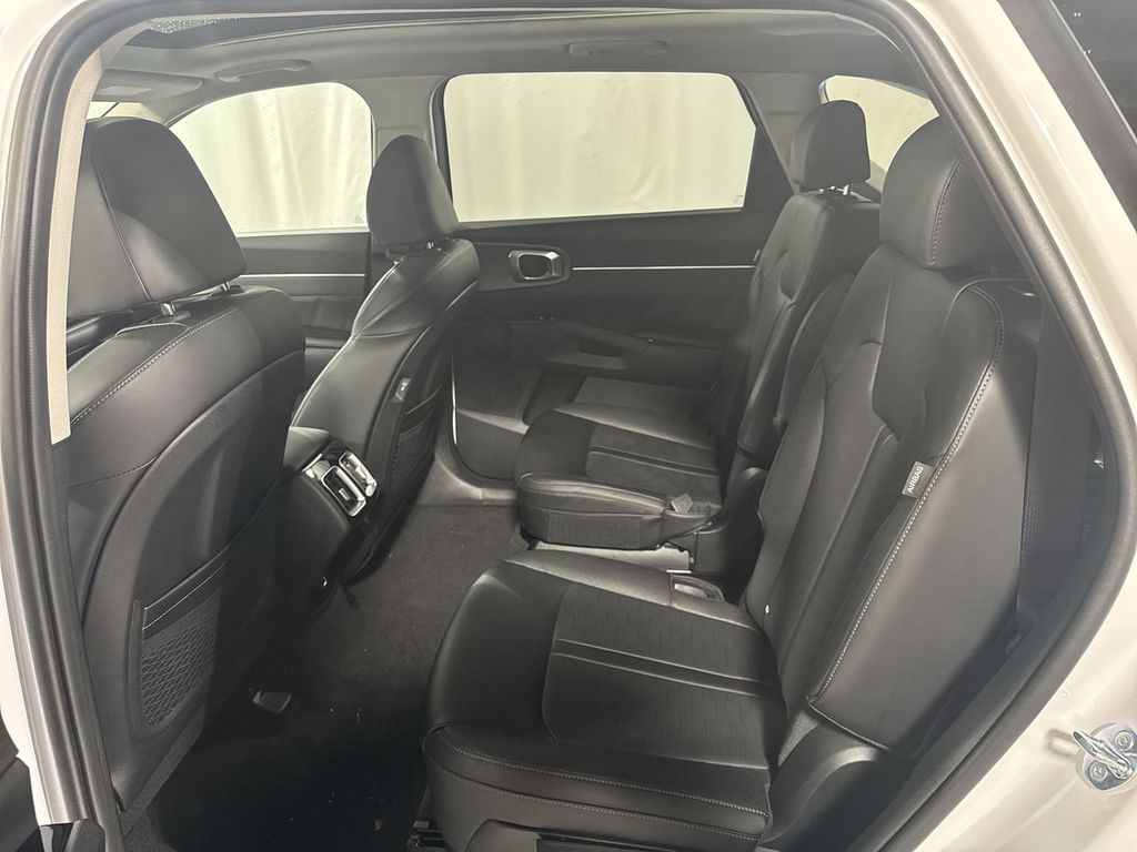 new 2025 Kia Sorento car, priced at $43,564