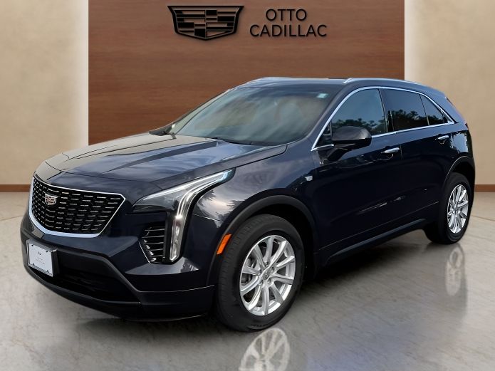 used 2023 Cadillac XT4 car, priced at $28,400