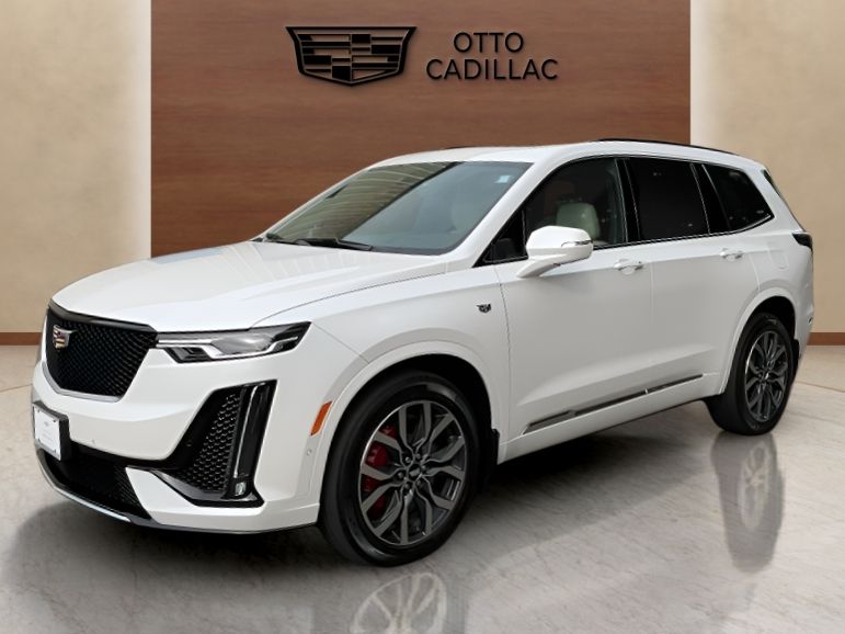 used 2023 Cadillac XT6 car, priced at $39,300