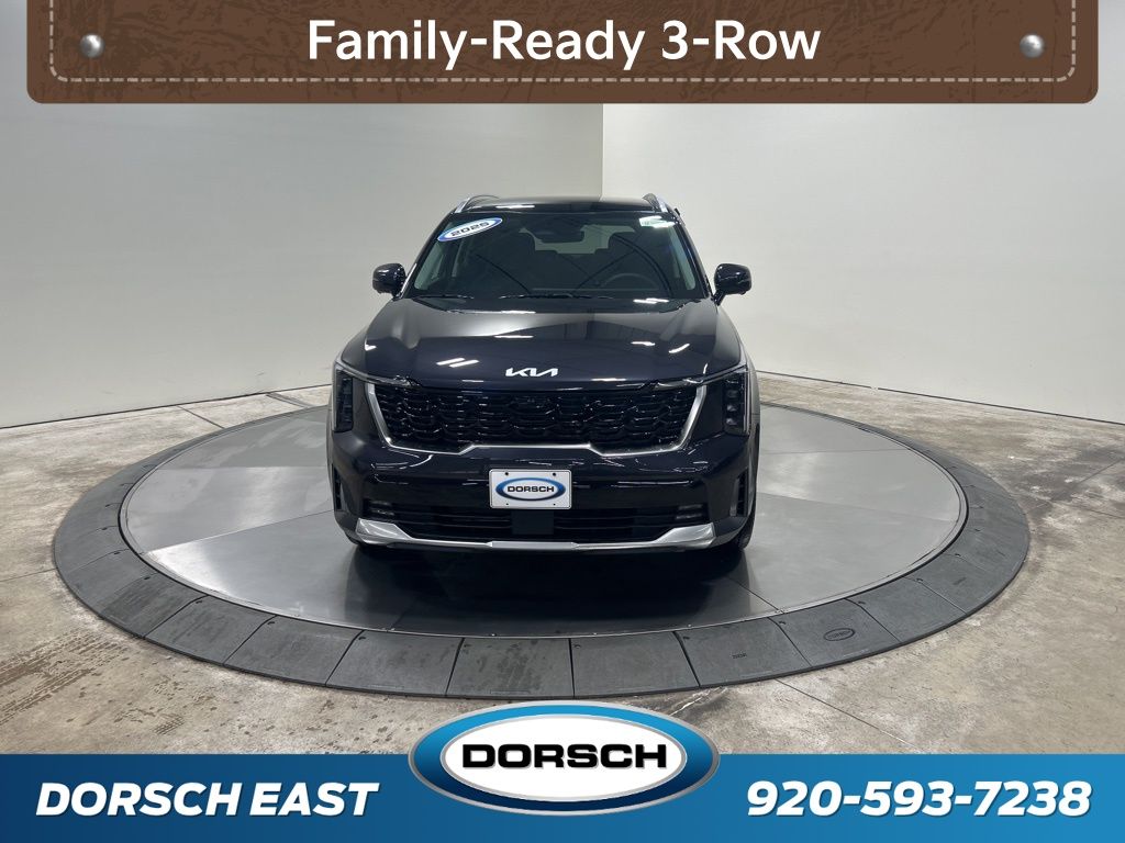 new 2025 Kia Sorento car, priced at $39,313
