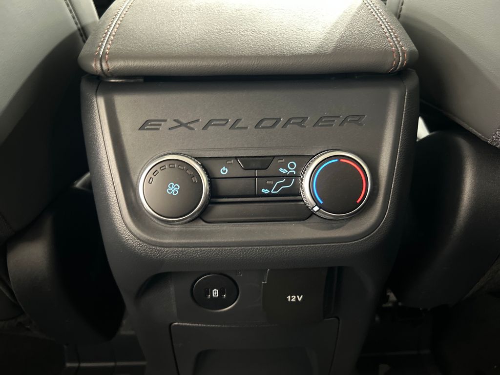 new 2025 Ford Explorer car, priced at $45,826