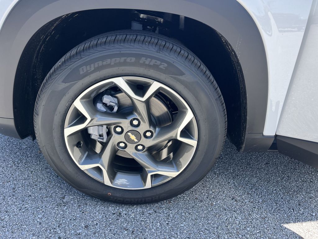 new 2025 Chevrolet Trax car, priced at $22,862