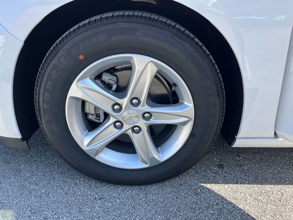 new 2025 Chevrolet Malibu car, priced at $27,245