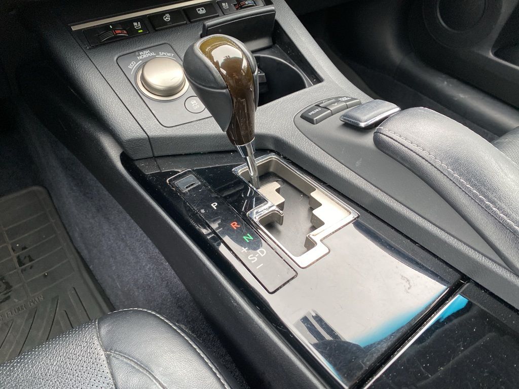 used 2013 Lexus ES car, priced at $11,500