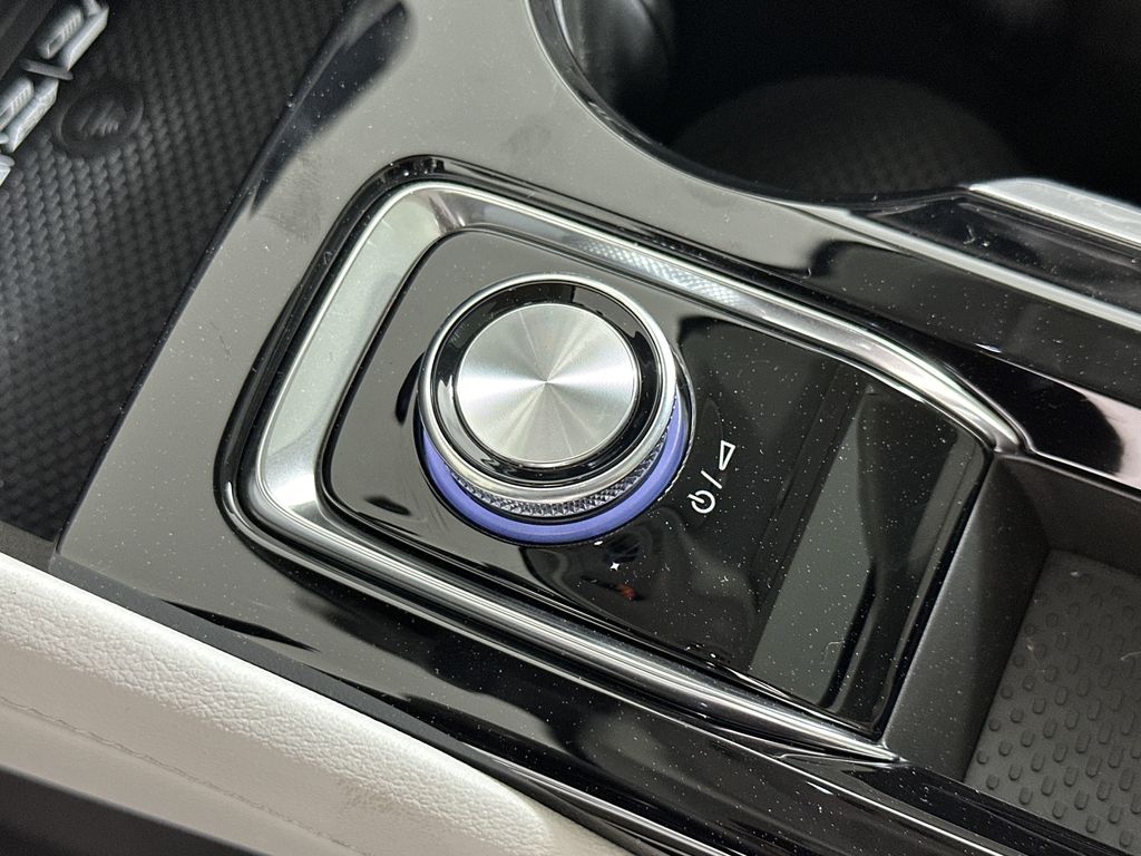 new 2025 Buick Envision car, priced at $43,595