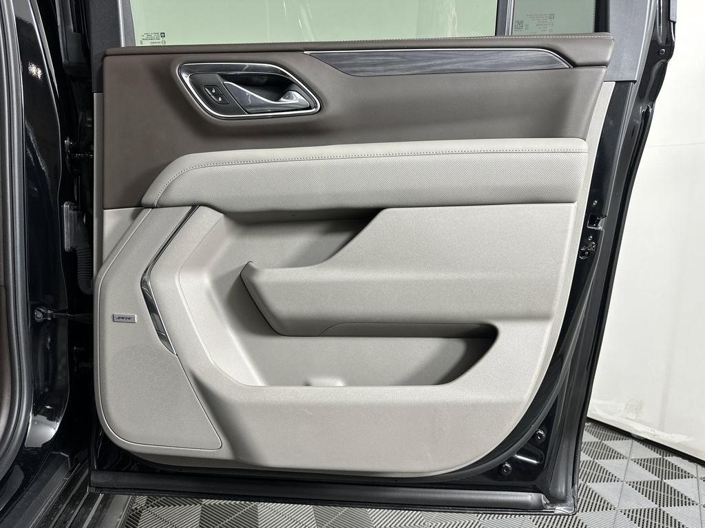 used 2023 GMC Yukon XL car, priced at $61,366