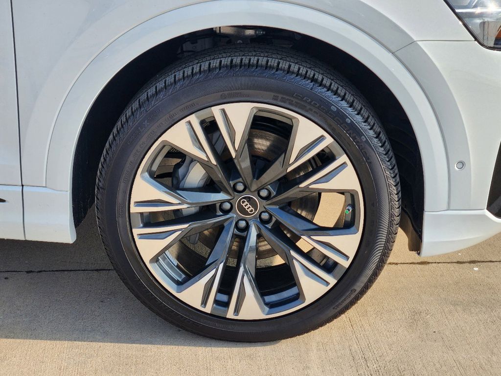 new 2025 Audi Q8 car, priced at $80,870
