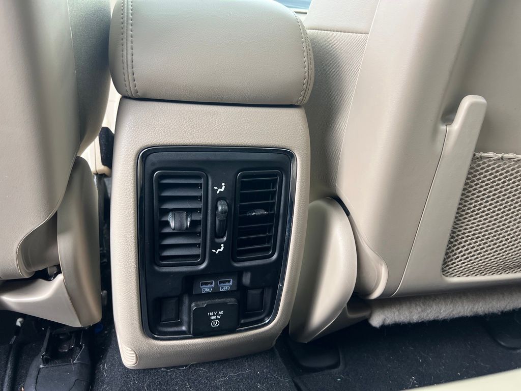 used 2021 Jeep Grand Cherokee car, priced at $22,900