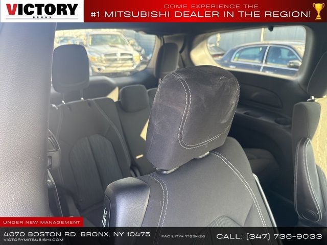 used 2020 Chrysler Pacifica car, priced at $15,691