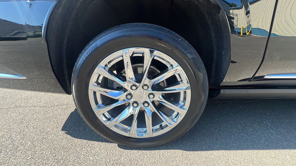 used 2021 Cadillac Escalade ESV car, priced at $61,300