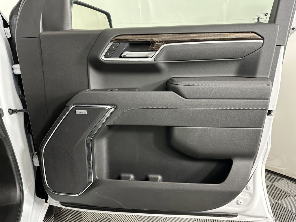 new 2025 GMC Sierra 1500 car, priced at $61,284