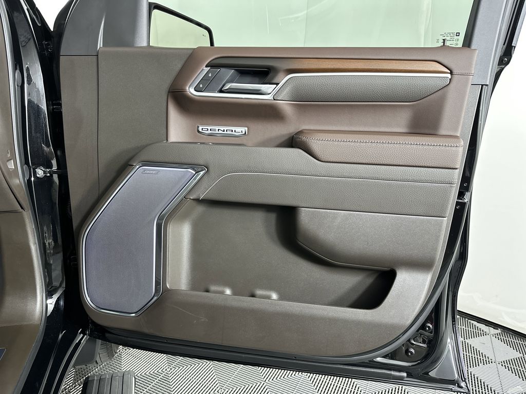 new 2025 GMC Sierra 1500 car, priced at $68,494