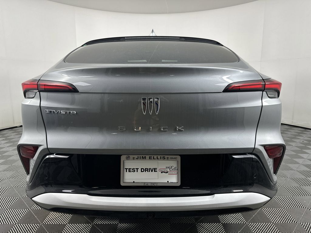 new 2025 Buick Envista car, priced at $28,080