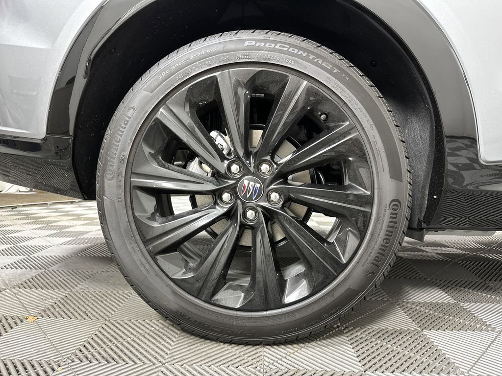 new 2025 Buick Envista car, priced at $30,065