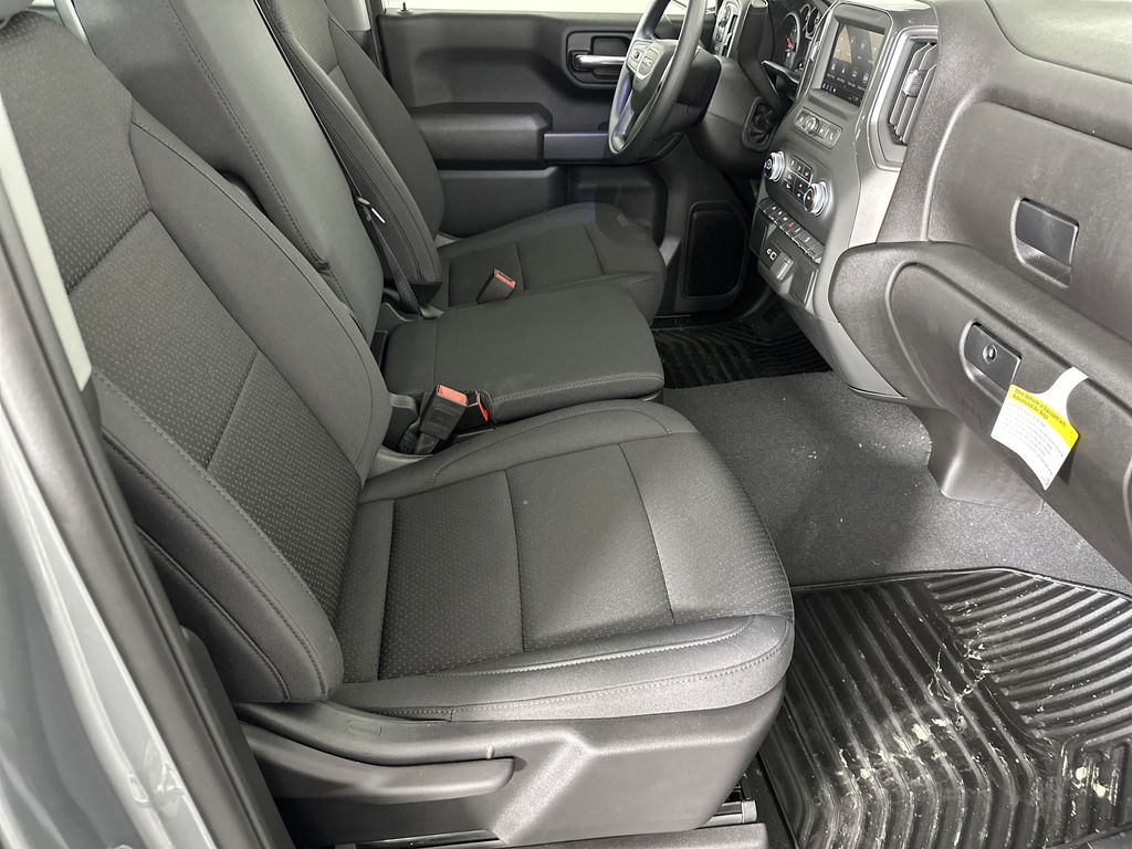 new 2025 GMC Sierra 1500 car, priced at $50,305