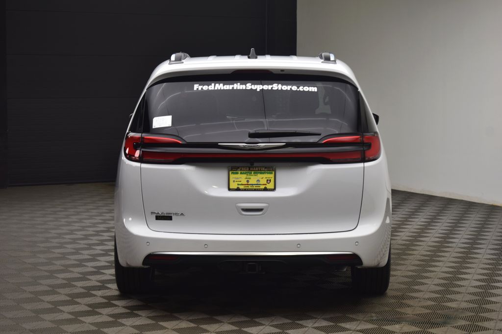 new 2026 Chrysler Pacifica car, priced at $55,980