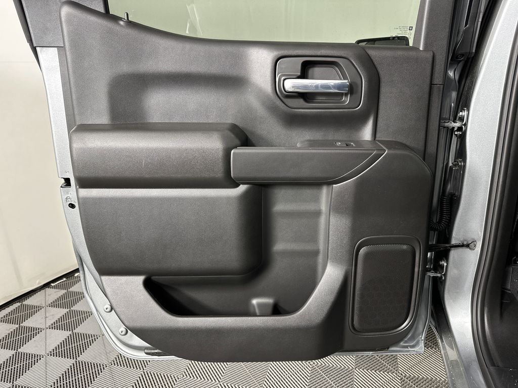 new 2025 GMC Sierra 1500 car, priced at $50,305