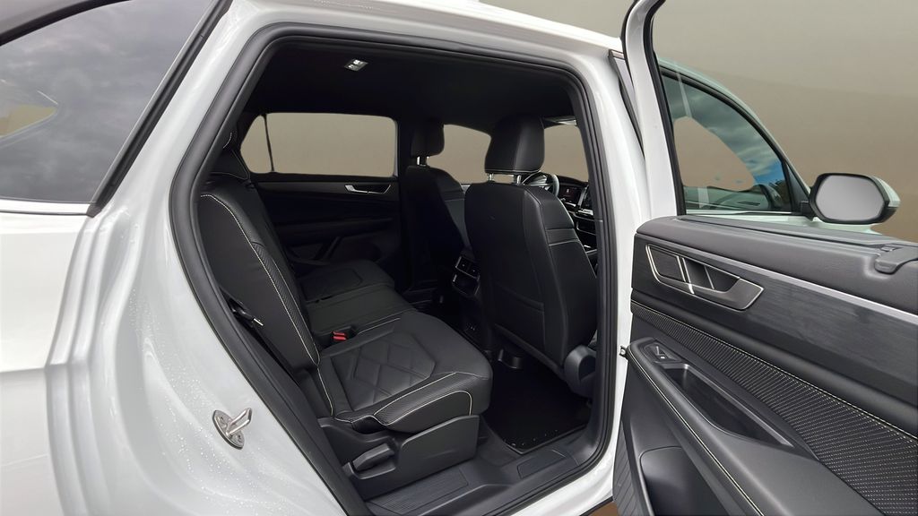 used 2024 Volkswagen Atlas Cross Sport car, priced at $35,300