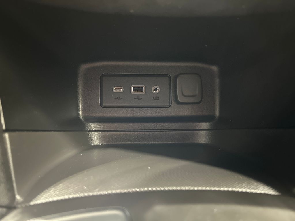 used 2019 Chevrolet Equinox car, priced at $19,409