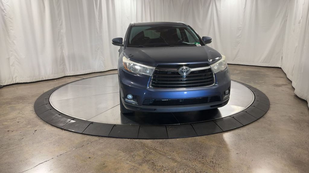 used 2016 Toyota Highlander car, priced at $19,458