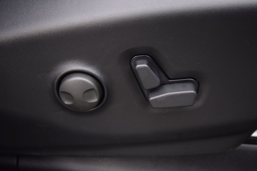 new 2026 Chrysler Pacifica car, priced at $49,359