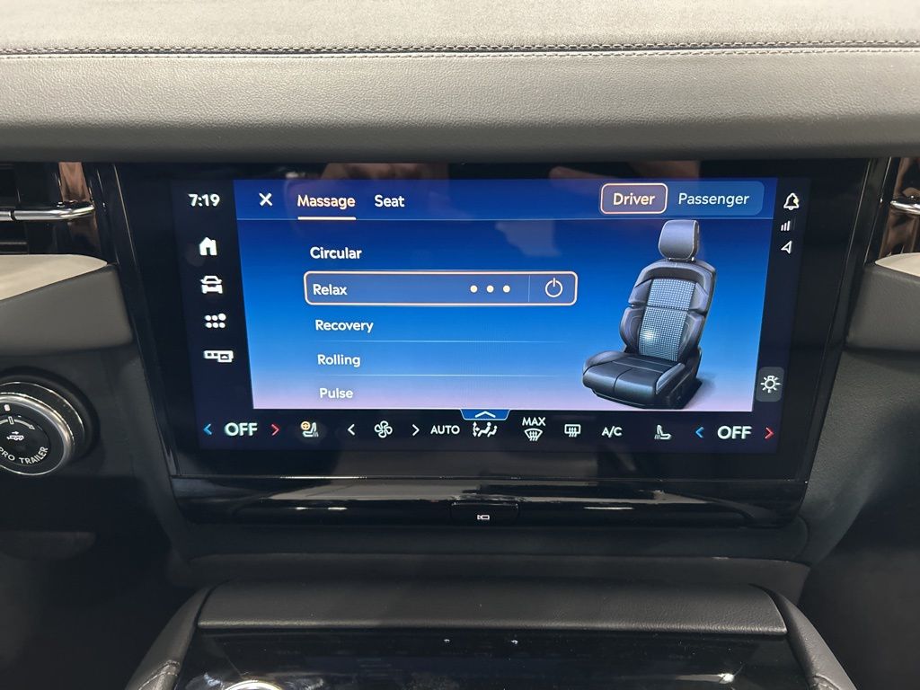 new 2025 Lincoln Navigator L car, priced at $108,185