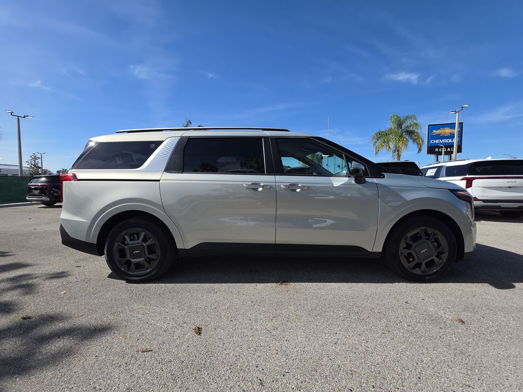 new 2026 Kia Carnival Hybrid car, priced at $43,116