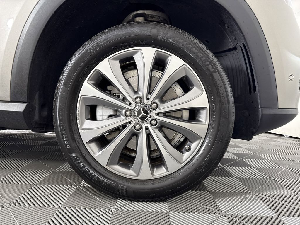 used 2020 Mercedes-Benz GLE car, priced at $31,633