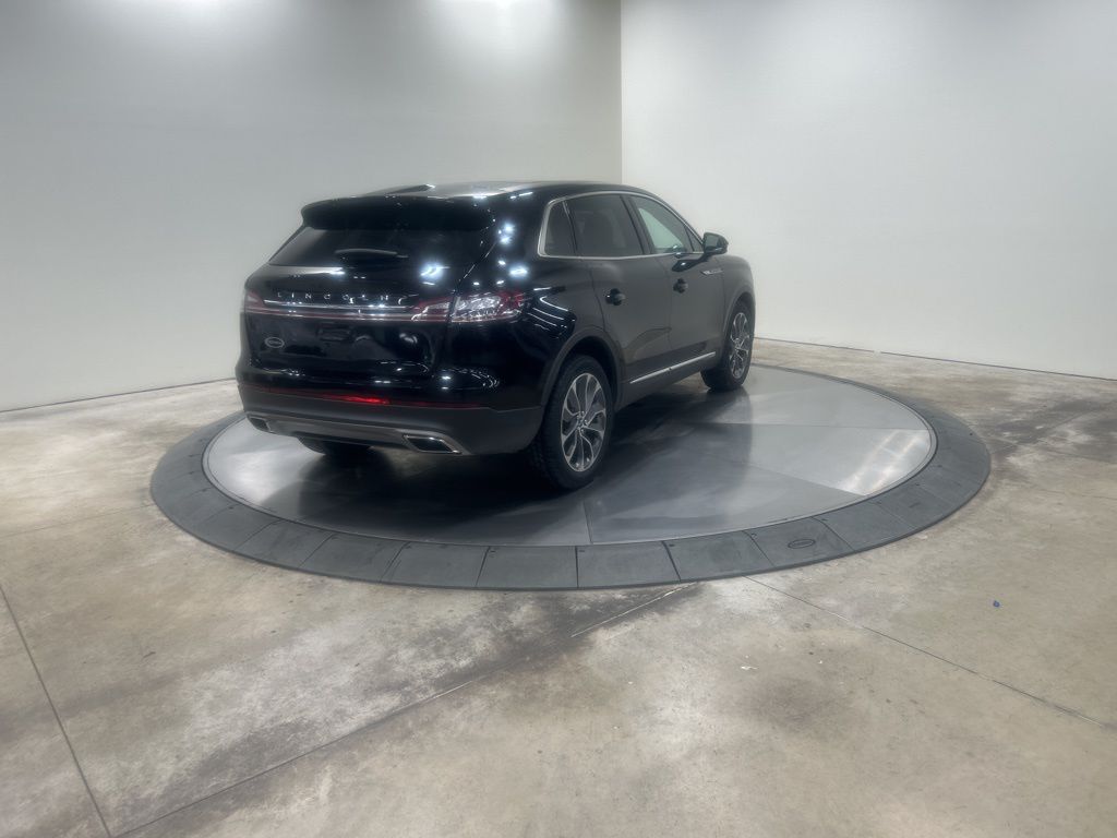 used 2022 Lincoln Nautilus car, priced at $34,983