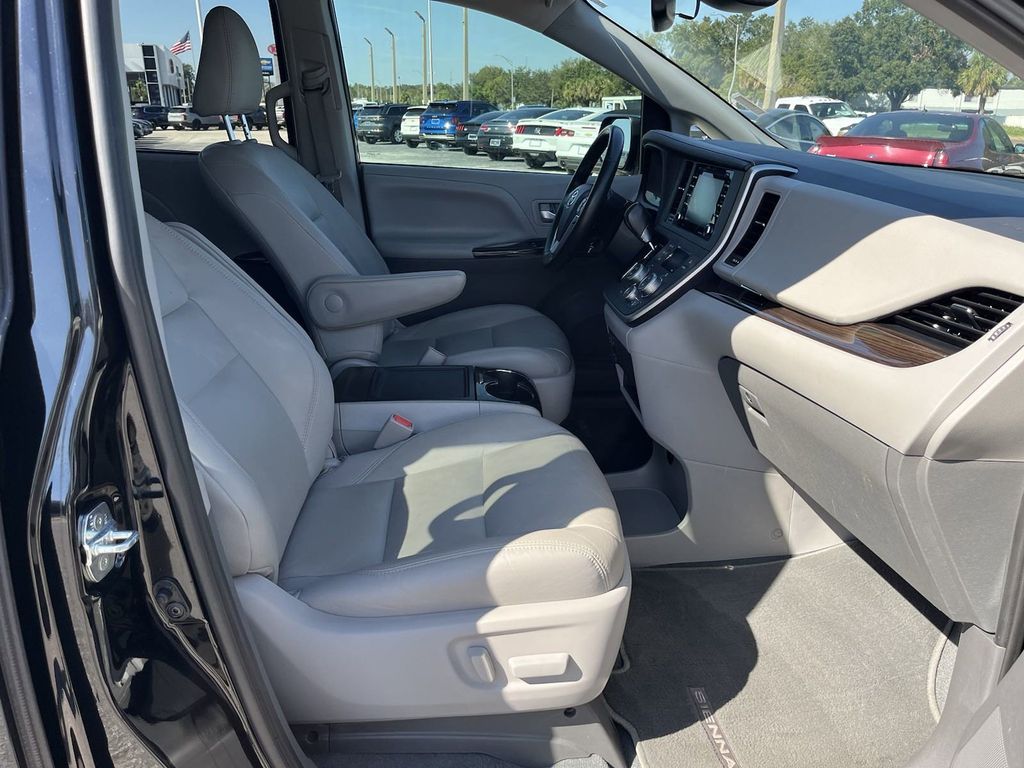 used 2020 Toyota Sienna car, priced at $33,866