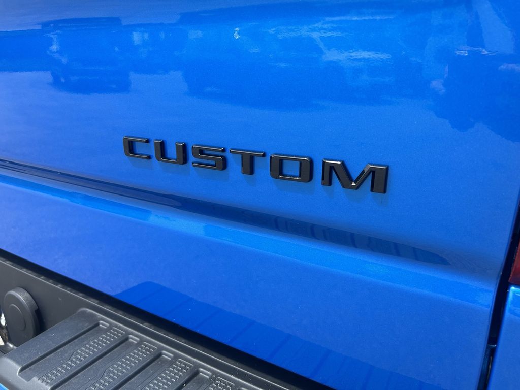 new 2025 Chevrolet Silverado 1500 car, priced at $34,325