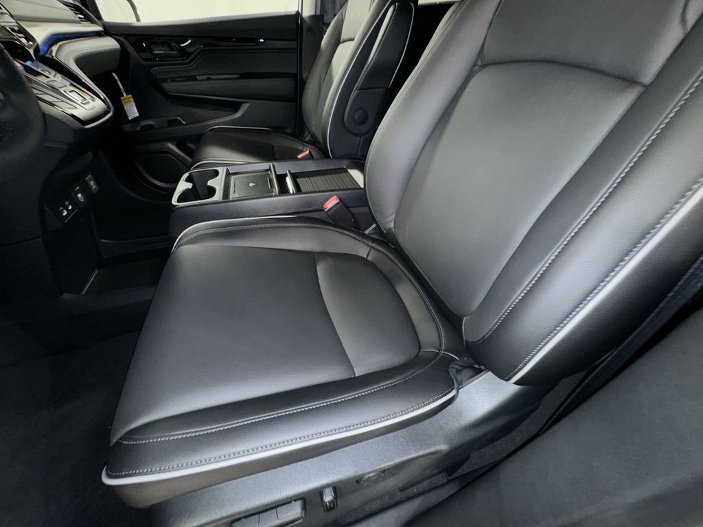 new 2025 Honda Odyssey car, priced at $48,815