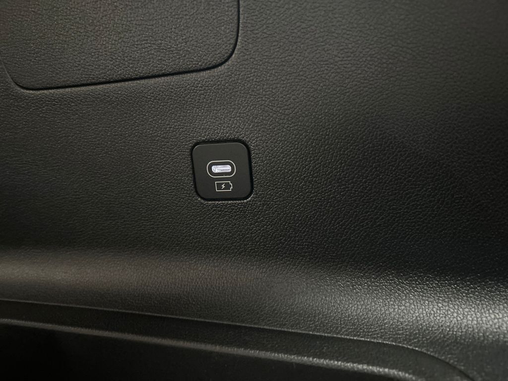 new 2025 Kia Sorento car, priced at $41,453