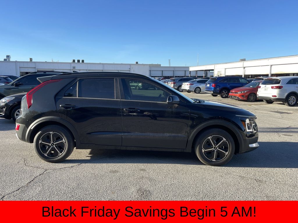 new 2025 Kia Niro car, priced at $28,261