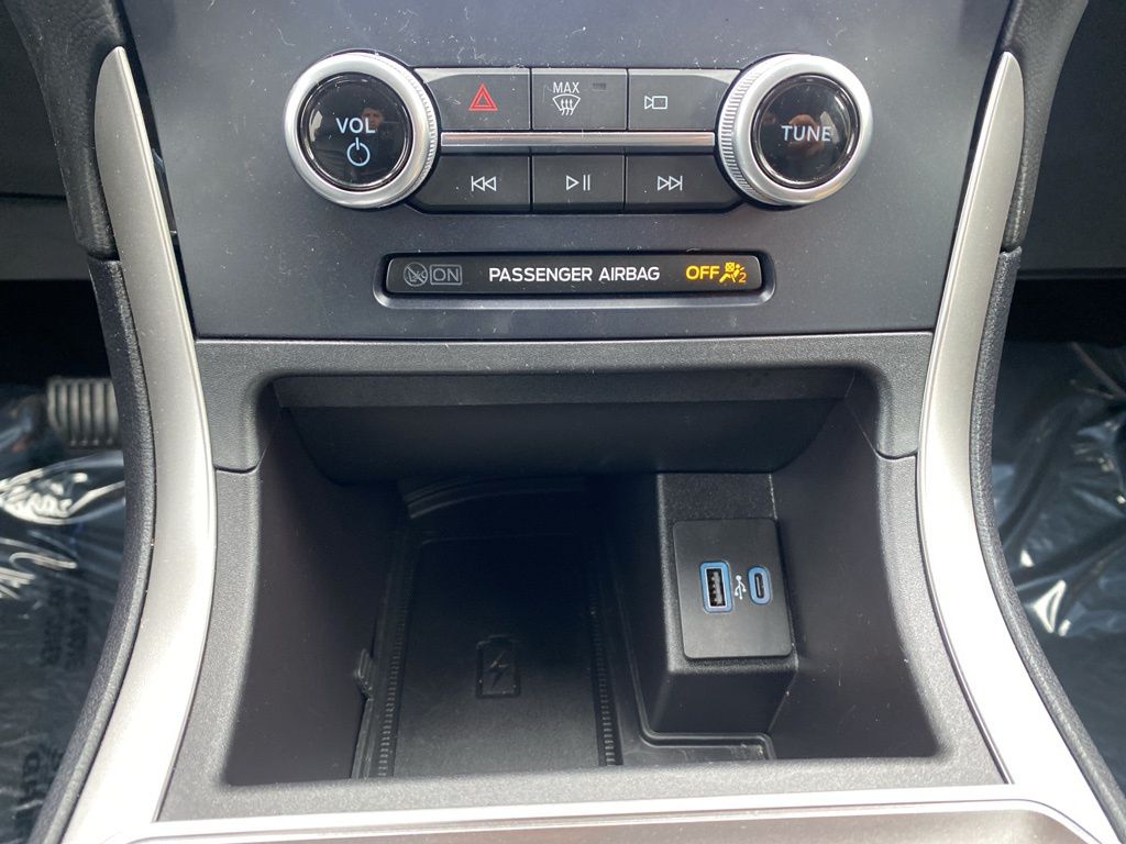 used 2023 Ford Edge car, priced at $29,300