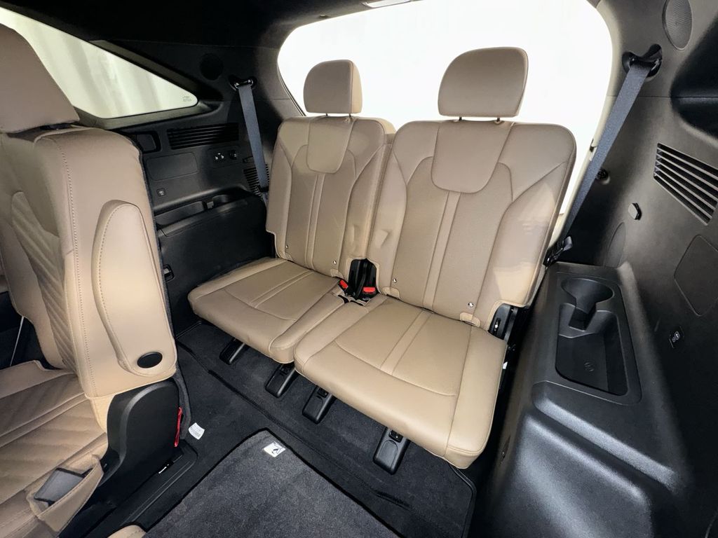 new 2025 Kia Sorento car, priced at $46,484