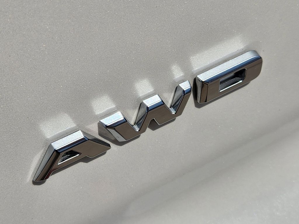 used 2024 Cadillac XT4 car, priced at $36,304