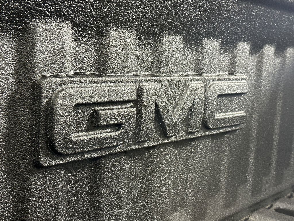 new 2025 GMC Sierra 1500 car, priced at $60,424
