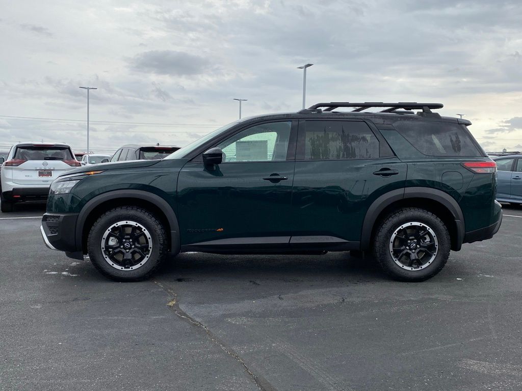 new 2024 Nissan Pathfinder car, priced at $39,405