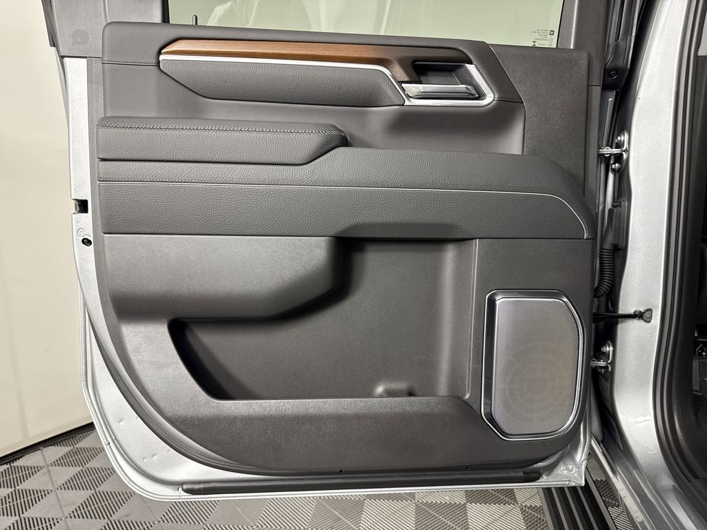 new 2025 GMC Sierra 2500HD car, priced at $86,034