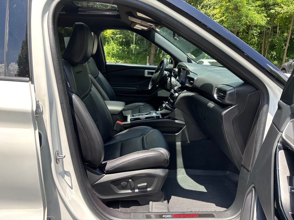 used 2022 Ford Explorer car, priced at $40,000
